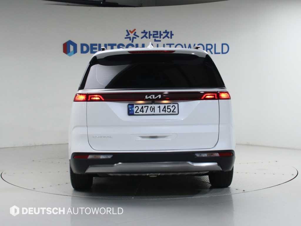 KIA Carnival - Vista 4