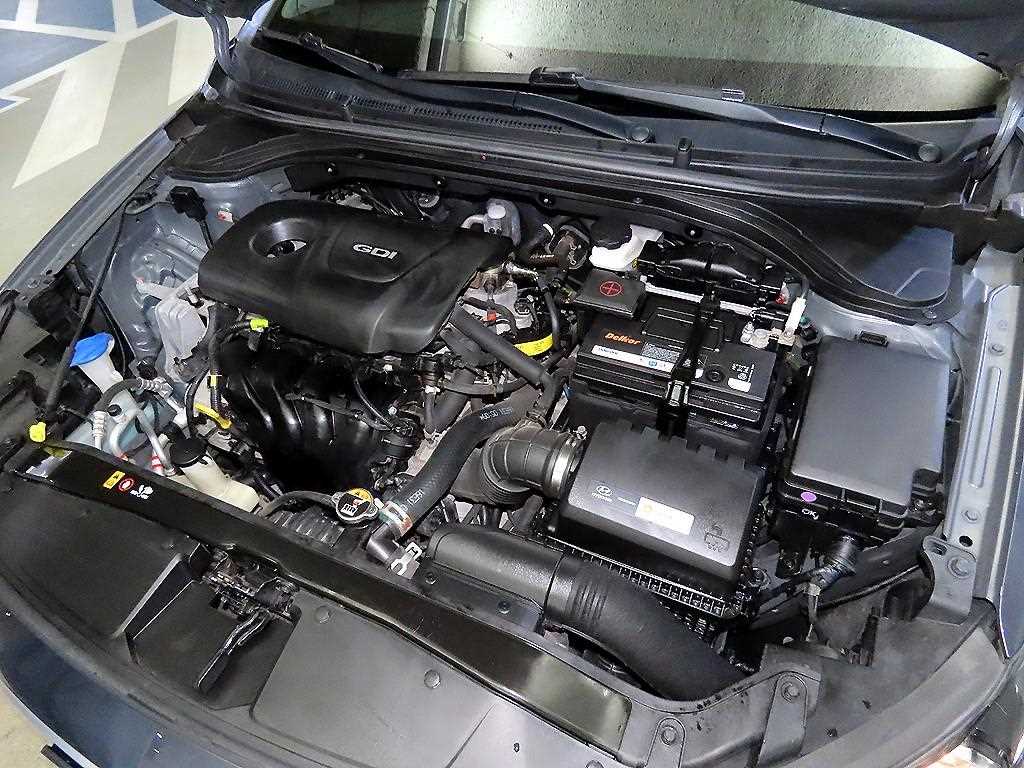 HYUNDAI Avante 2017 Gris - Importación desde Corea - HF Imports Iquique - Foto 17
