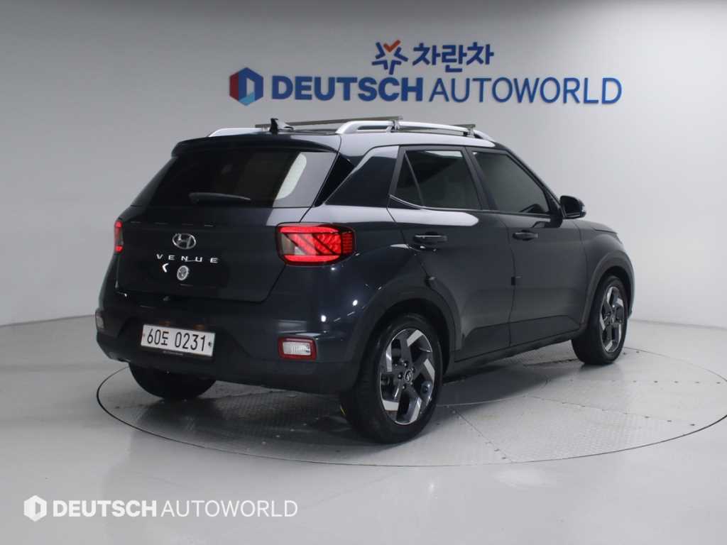 HYUNDAI Venue - Vista 2
