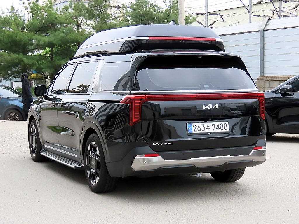 KIA Carnival - Vista 3