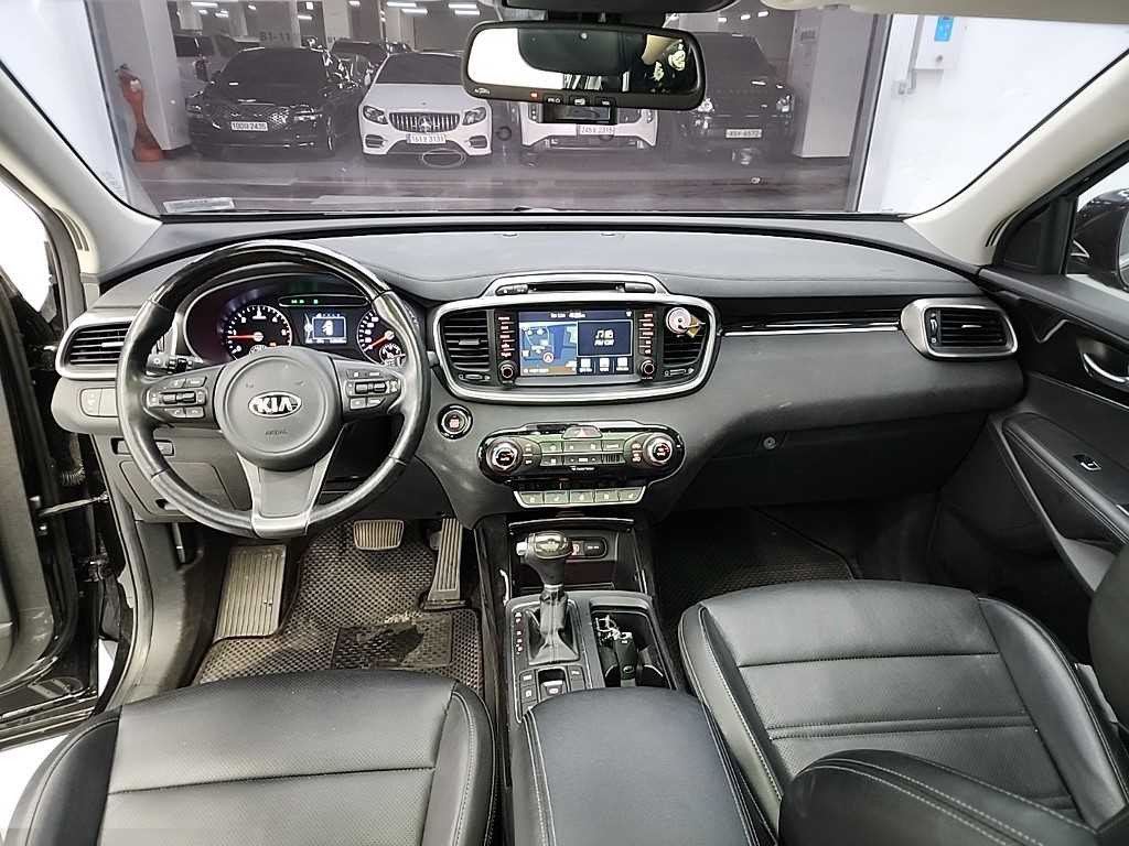 KIA Sorento - Vista 7