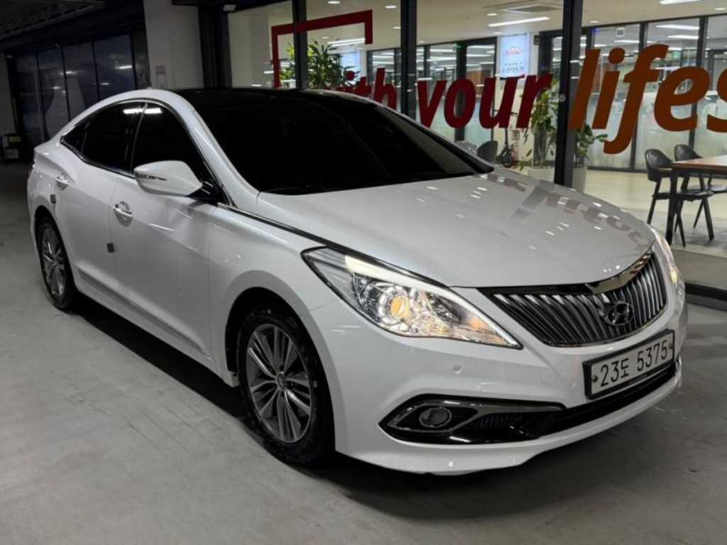 HYUNDAI Grandeur - Vista 2