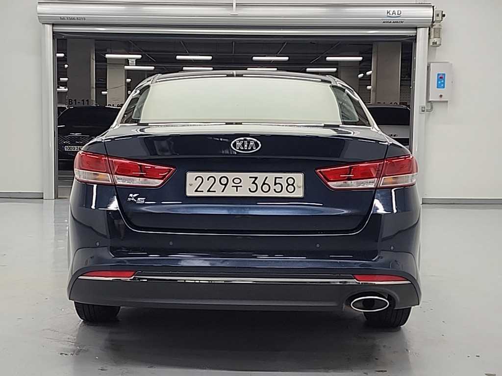 KIA K5 - Vista 3