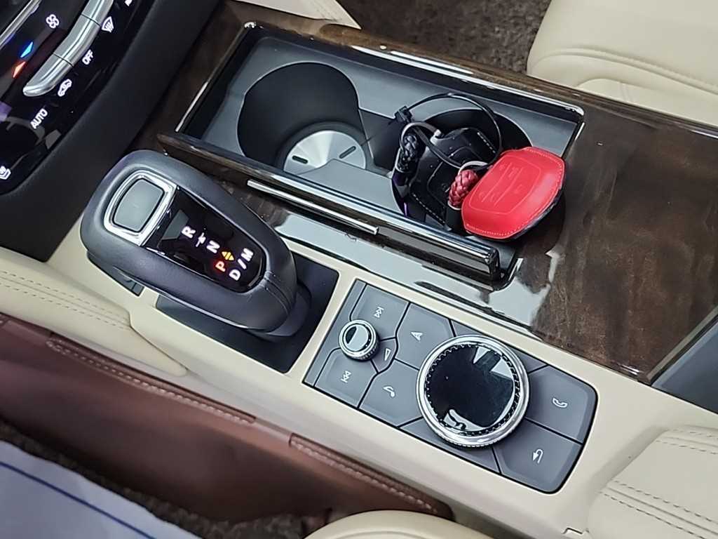Cadillac CT6 - Vista 8