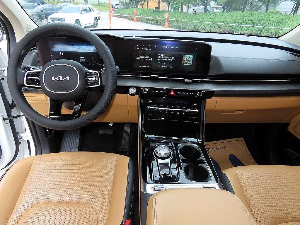 KIA Carnival - Vista 7