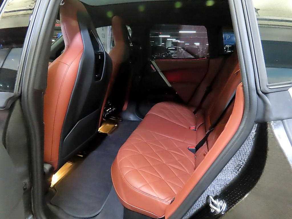 BMW iX - Vista 7