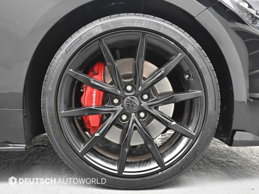 KIA Stinger - Vista 6