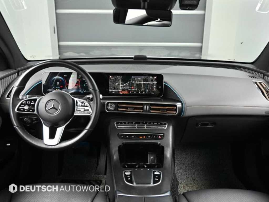 Mercedes Benz EQC - Vista 7