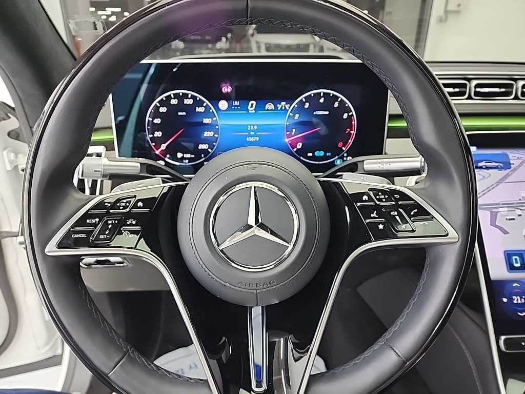 Mercedes Benz S Class - Vista 9