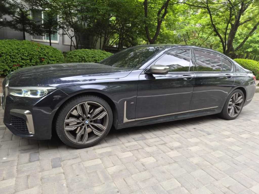 BMW 7 Series - Vista 2