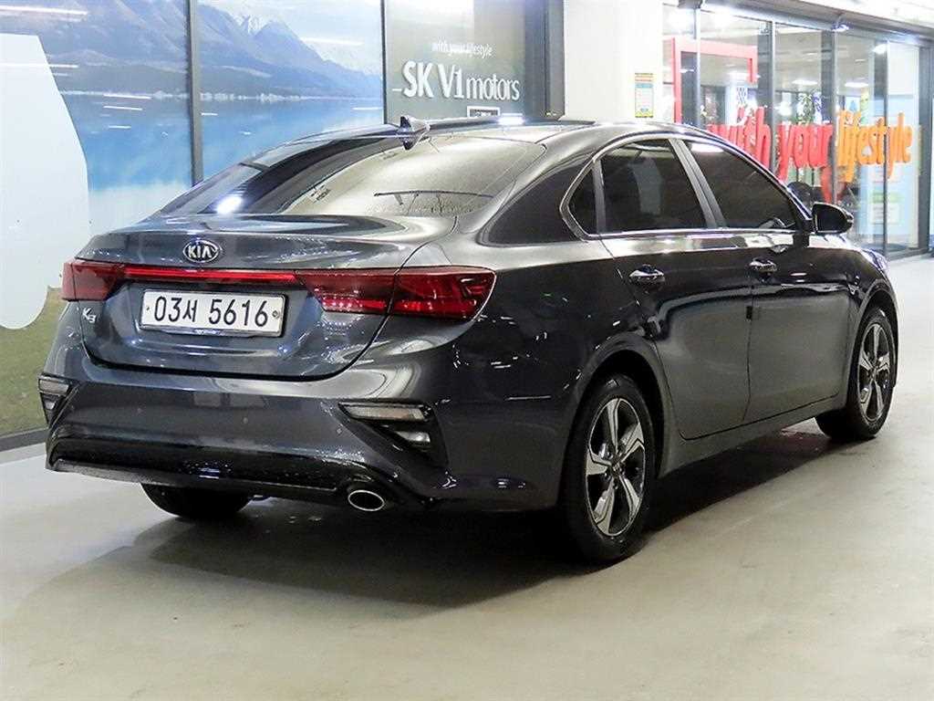 KIA K3 - Vista 4