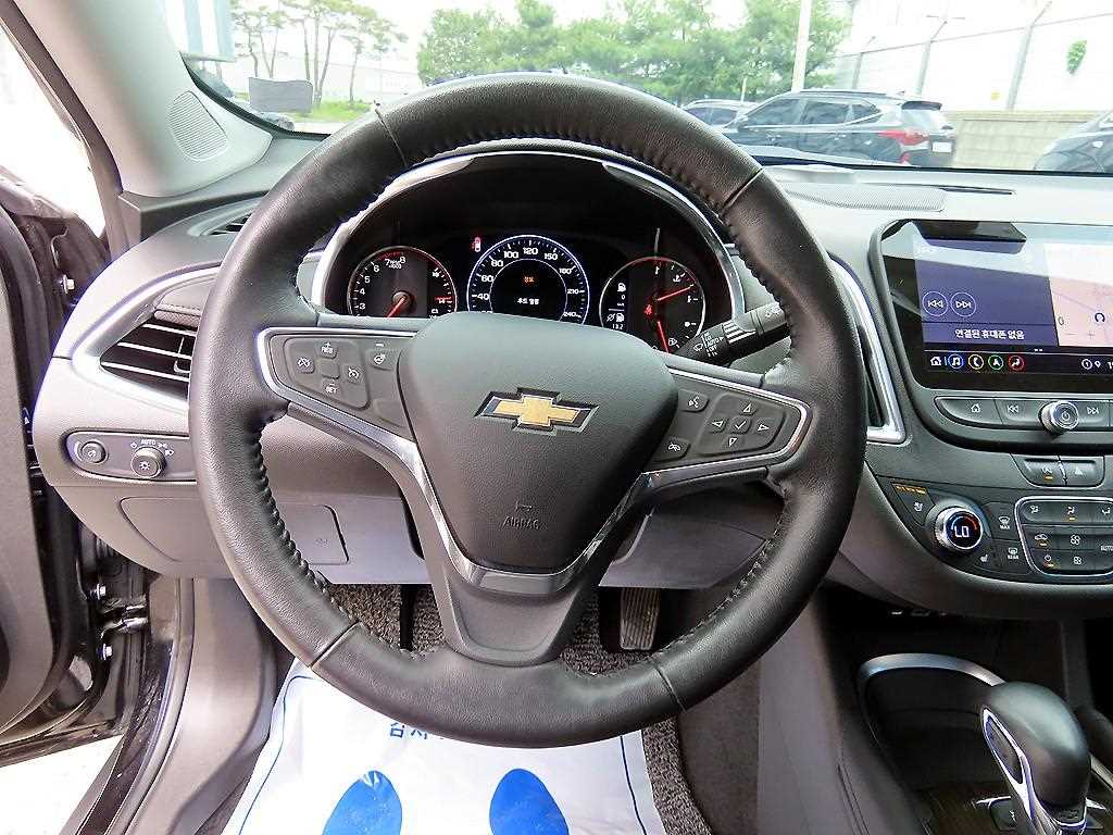 Chevrolet Malibu - Vista 8