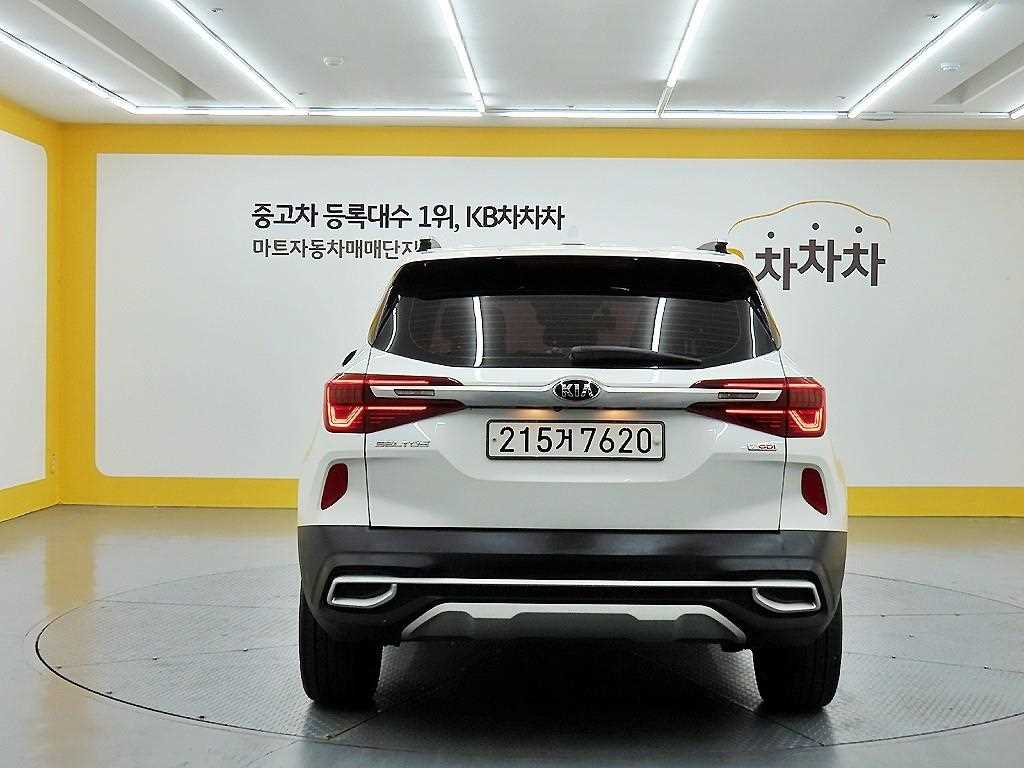 KIA Seltos - Vista 3