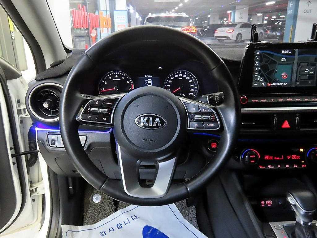 KIA K3 - Vista 8