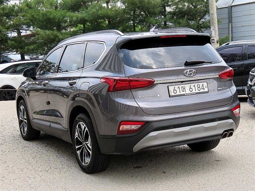 HYUNDAI Santa Fe - Vista 3
