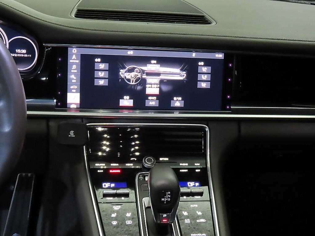 Porsche Panamera - Vista 11