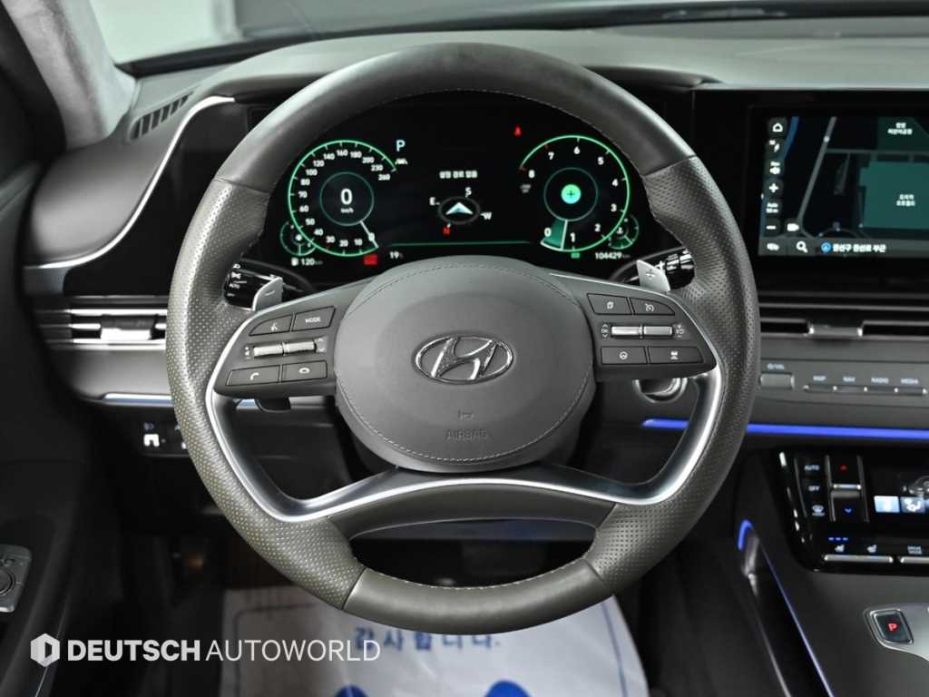 HYUNDAI Grandeur - Vista 10