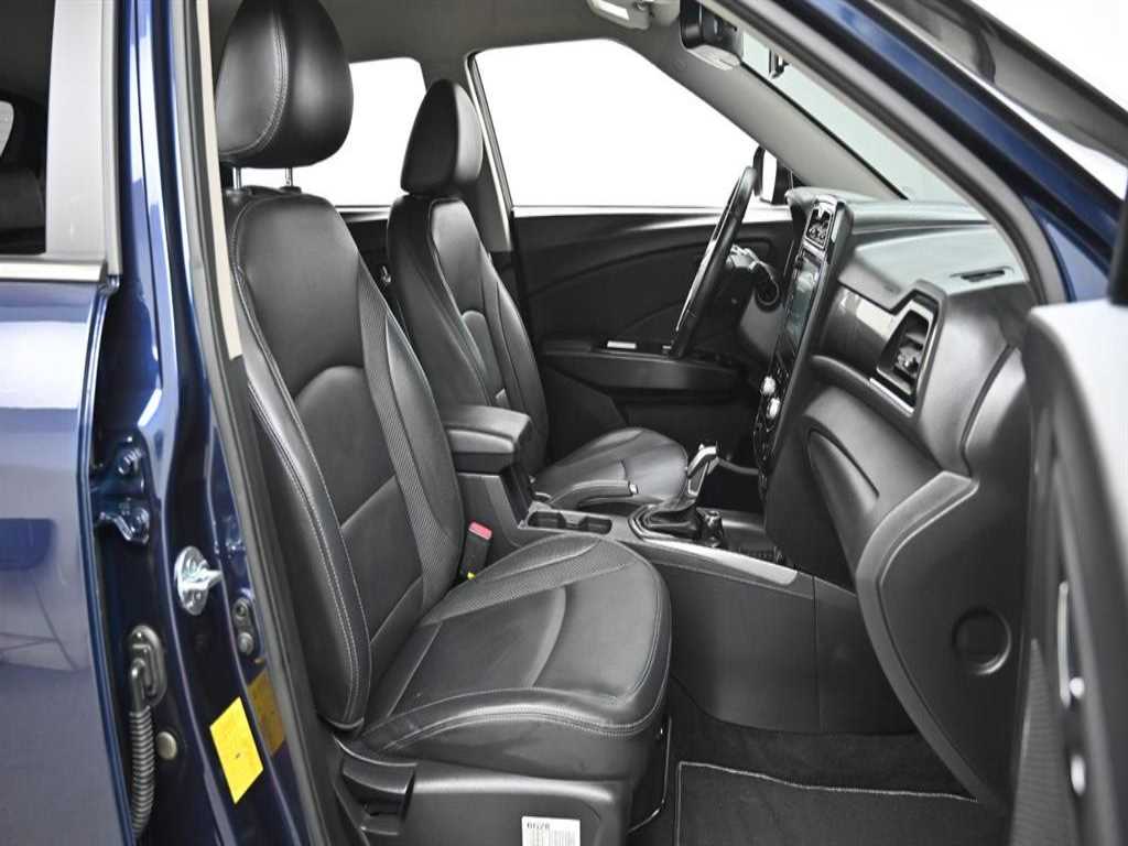 Ssangyong Tivoli - Vista 10