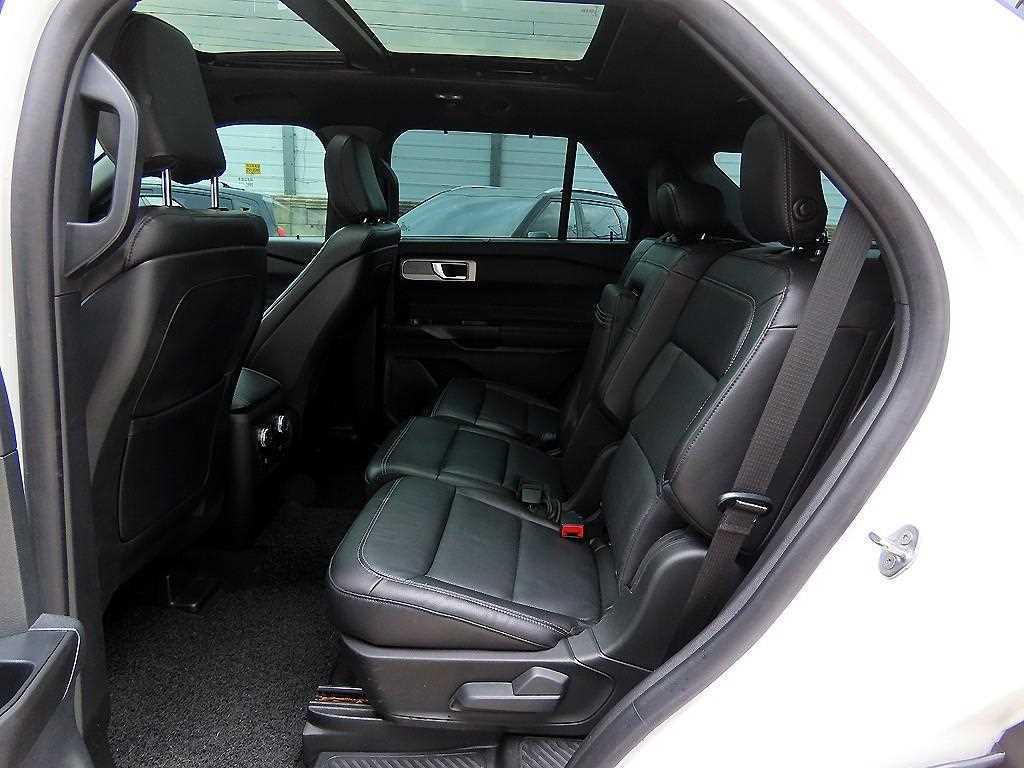 Ford Explorer - Vista 6