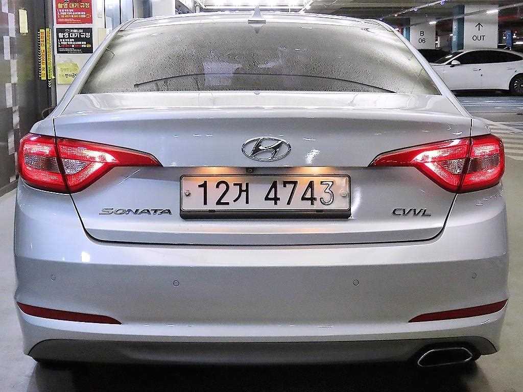 HYUNDAI Sonata - Vista 5