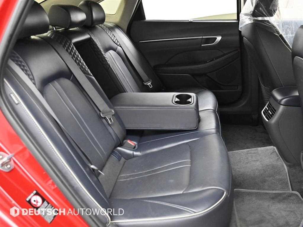 HYUNDAI Sonata - Vista 12