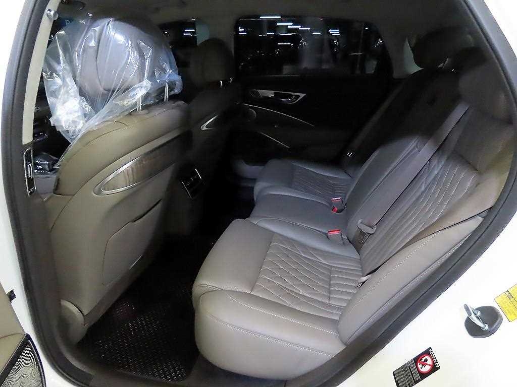 KIA K9 - Vista 7