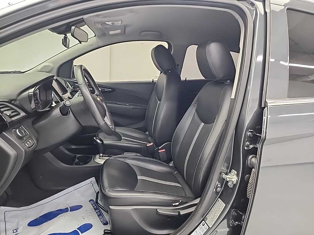 Chevrolet Spark - Vista 11