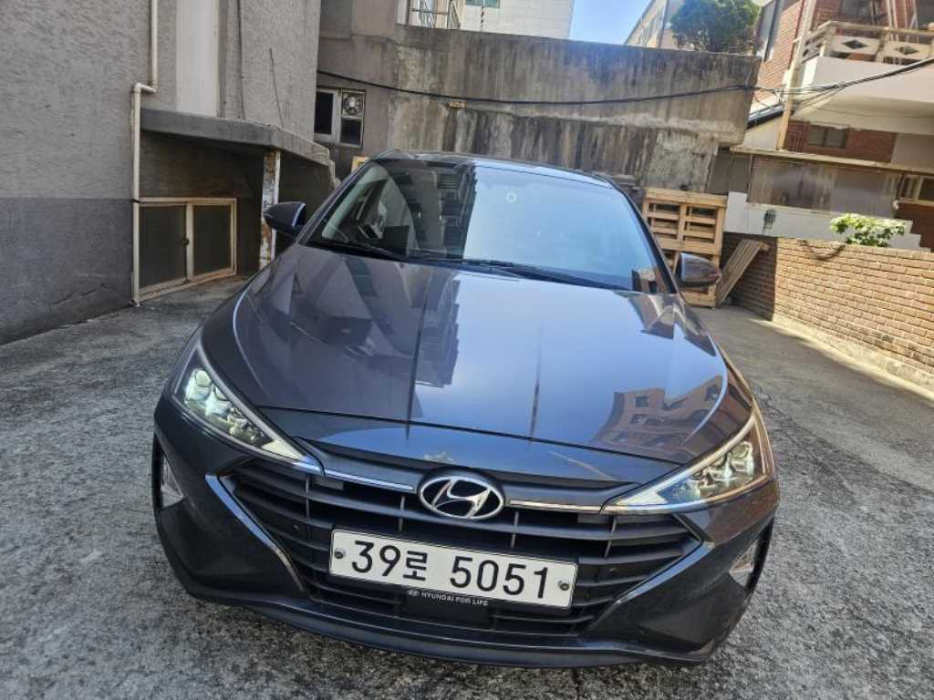 HYUNDAI Avante 2019 Gris - Importación desde Corea - HF Imports Iquique - Foto 1
