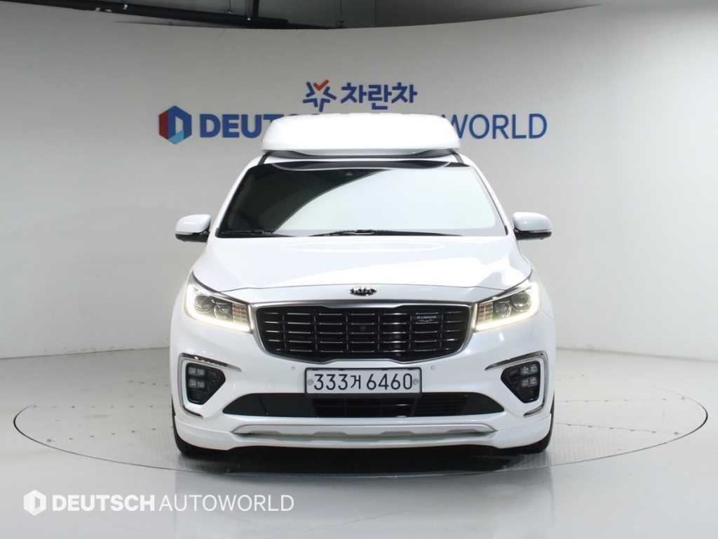 KIA Carnival - Vista 3