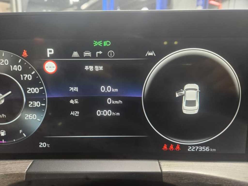 KIA K8 - Vista 3