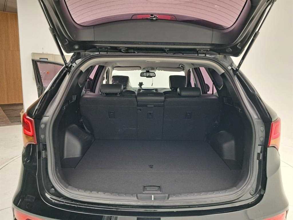 HYUNDAI Santa Fe 2016 Negro - Importación desde Corea - HF Imports Iquique - Foto 17