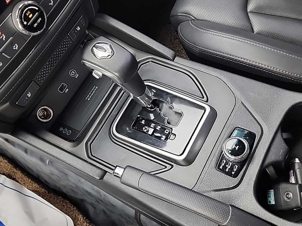 Ssangyong Rexton - Vista 8