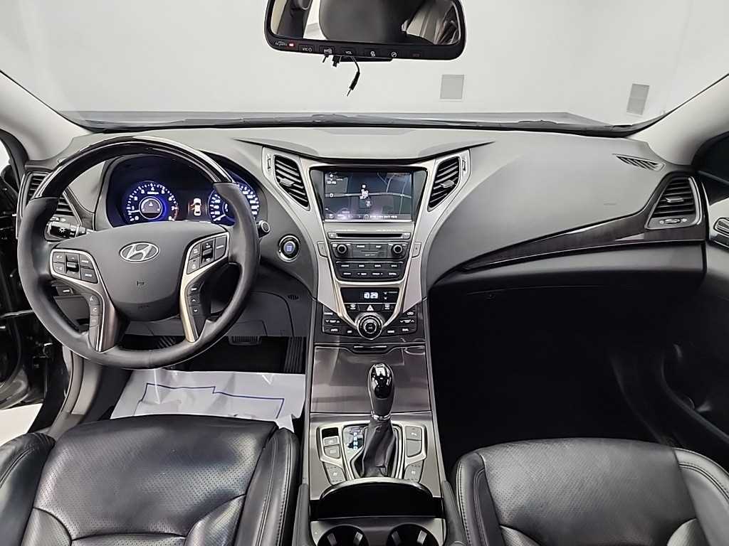 HYUNDAI Grandeur - Vista 7