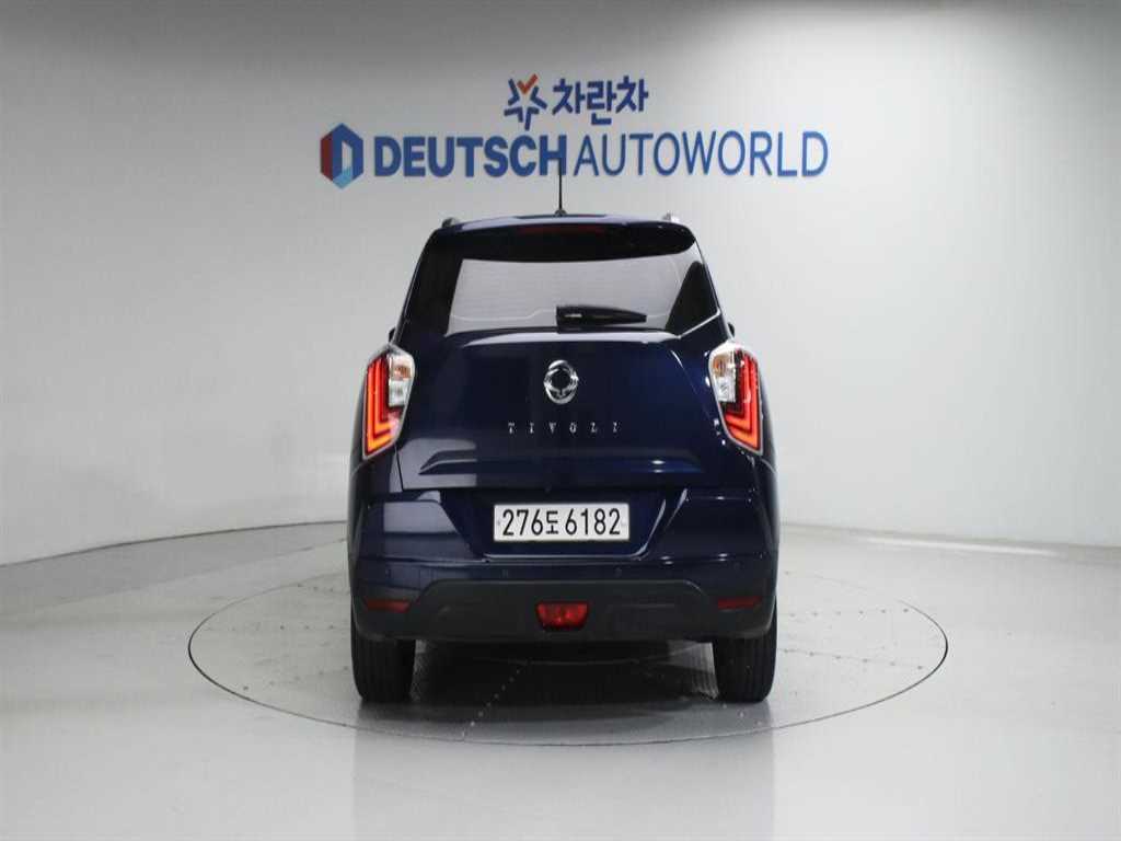 Ssangyong Tivoli - Vista 4