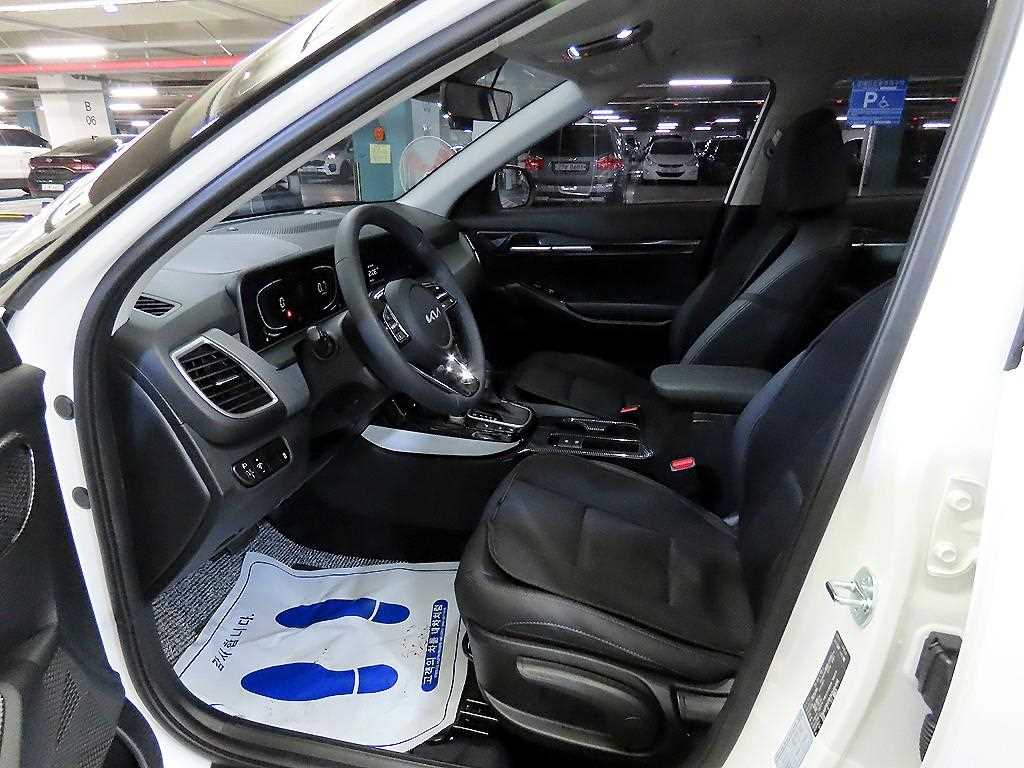 KIA Seltos - Vista 6