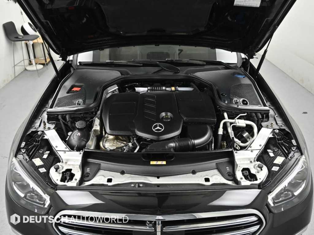 Mercedes Benz E class - Vista 6