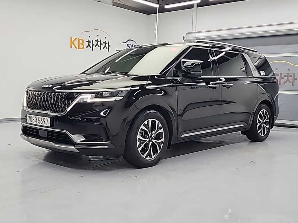 KIA Carnival 2023 Negro - Importación desde Corea - HF Imports Iquique - Foto 1