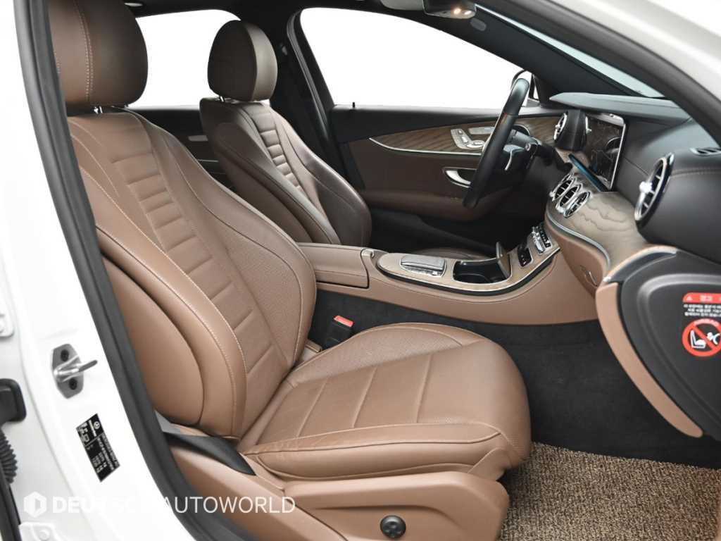 Mercedes Benz E class - Vista 11