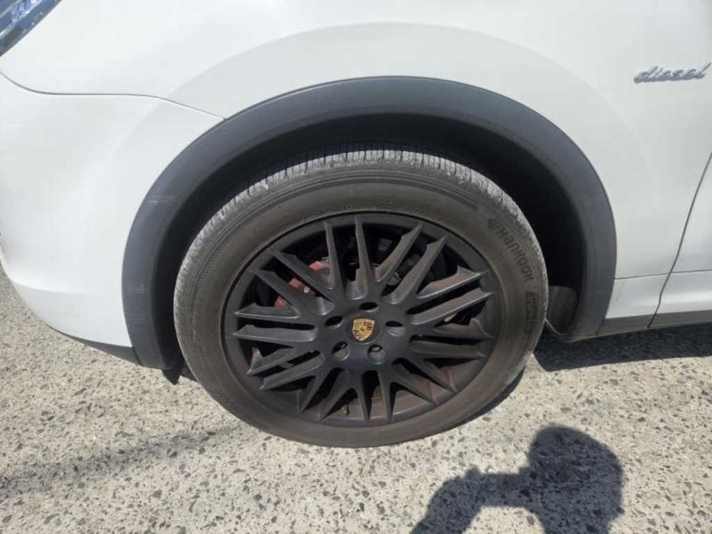 Porsche Cayenne - Vista 5