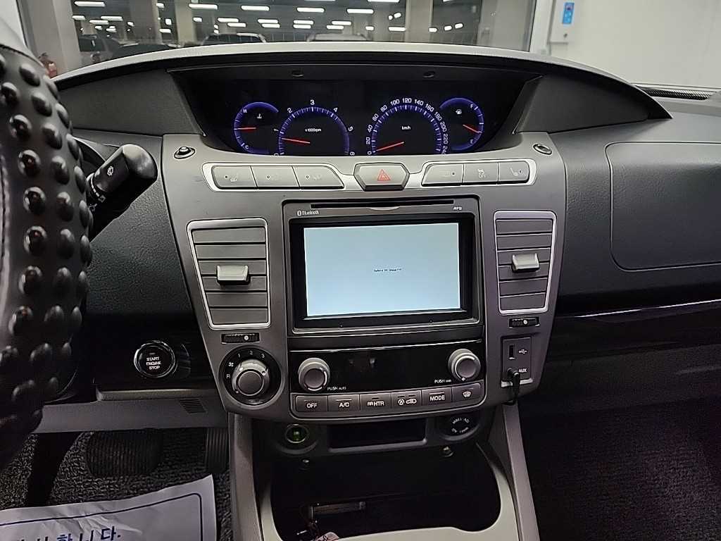 Ssangyong Korando - Vista 10