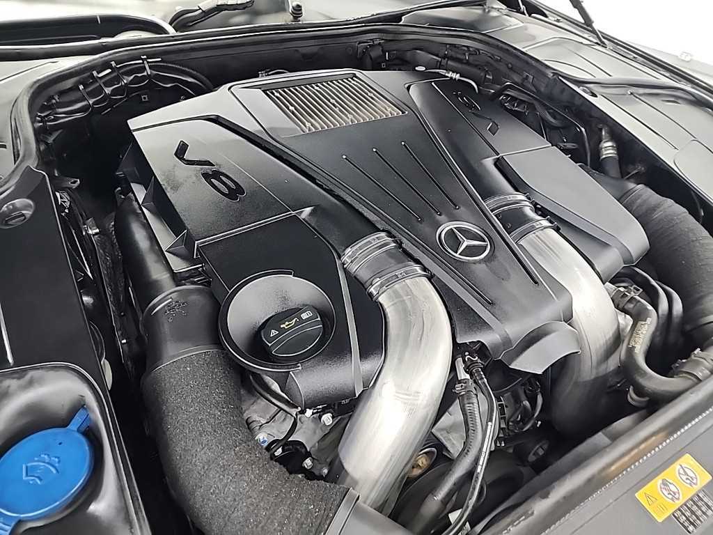 Mercedes Benz S Class - Vista 5