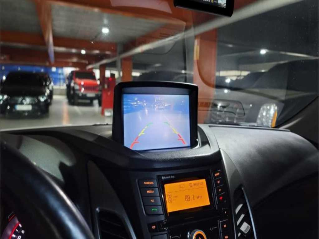 Ssangyong Korando - Vista 4