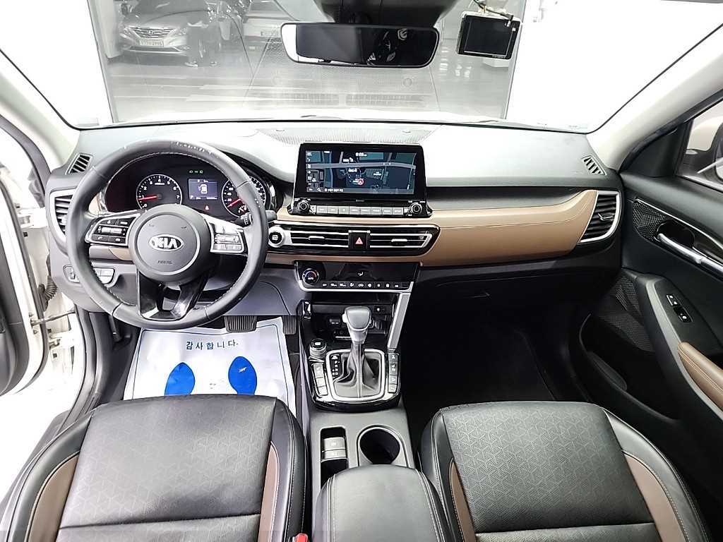 KIA Seltos - Vista 7