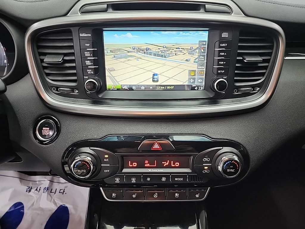 KIA Sorento - Vista 10
