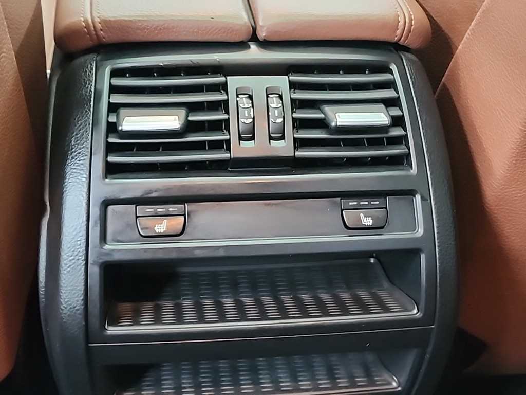 BMW 5 Series 2016 Plateado - Importación desde Corea - HF Imports Iquique - Foto 13