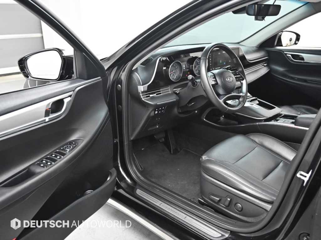 HYUNDAI Grandeur - Vista 11