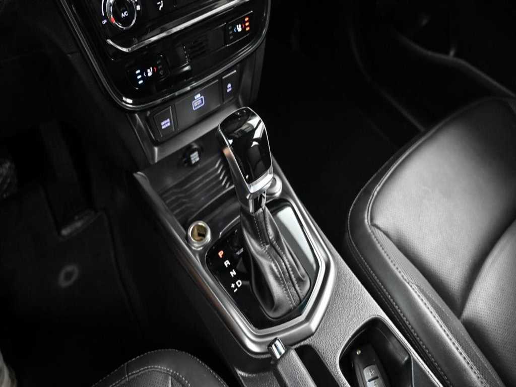 Ssangyong Tivoli - Vista 9
