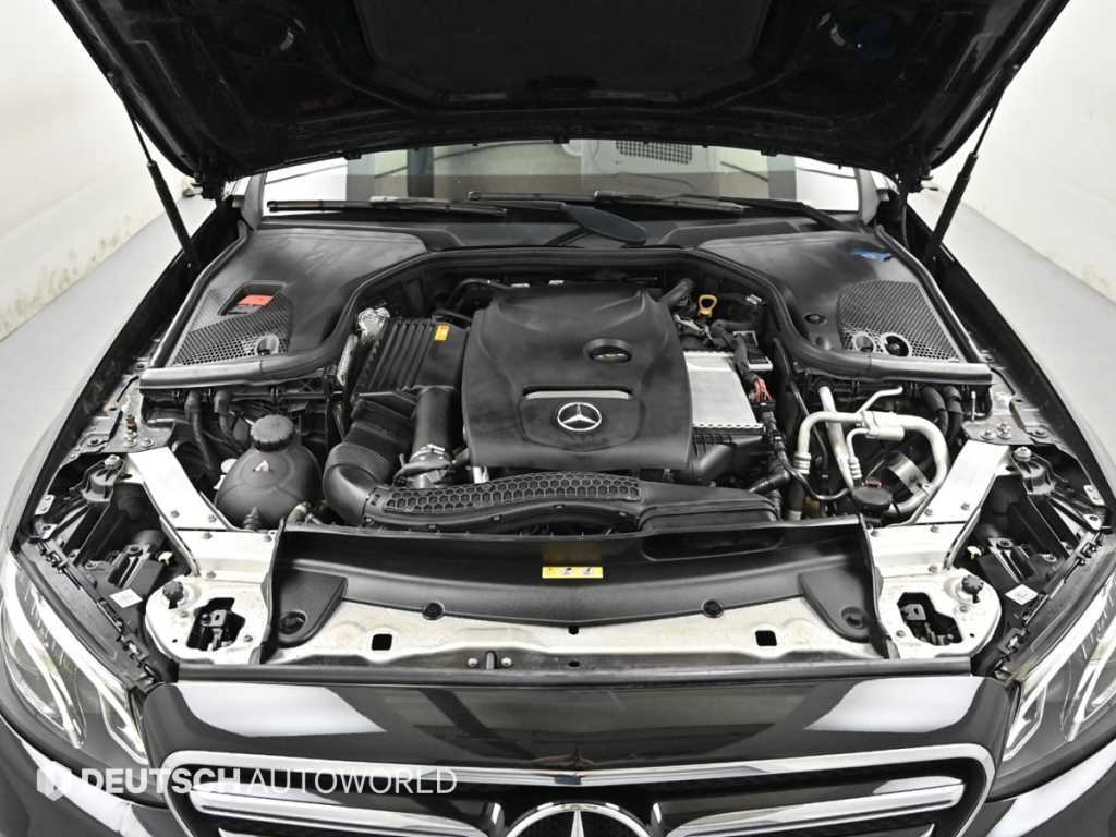 Mercedes Benz E class - Vista 6