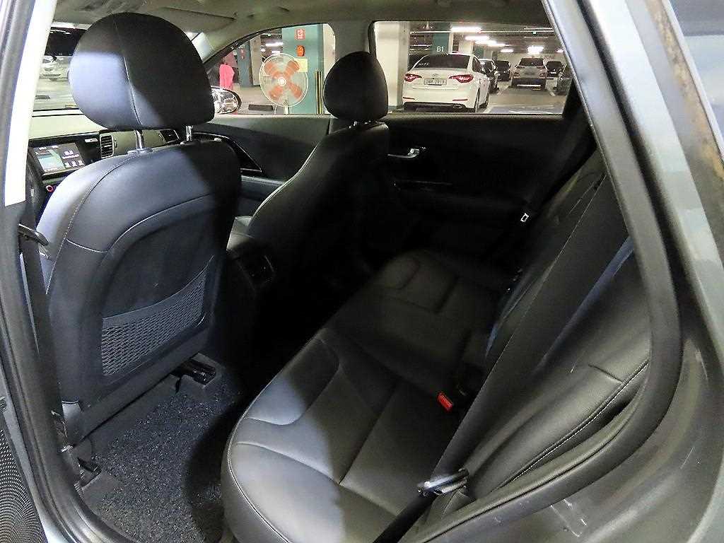 KIA Niro - Vista 7