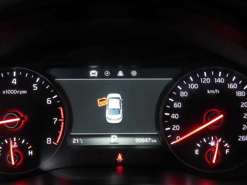 KIA K7 - Vista 9